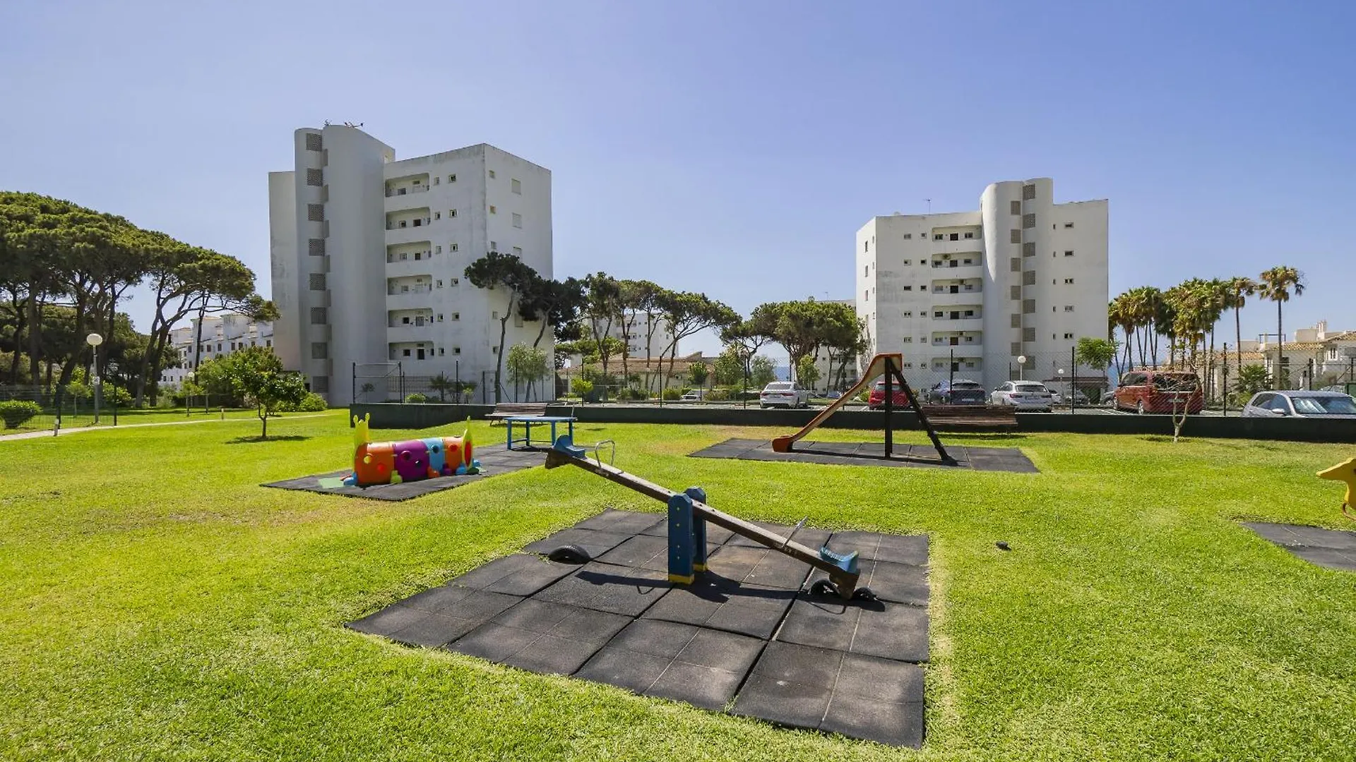 Cubo'S Family Beach Algaida 7 Pax Sitio de Calahonda アパート